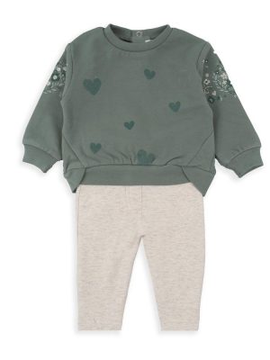 Conjunto verde corazones